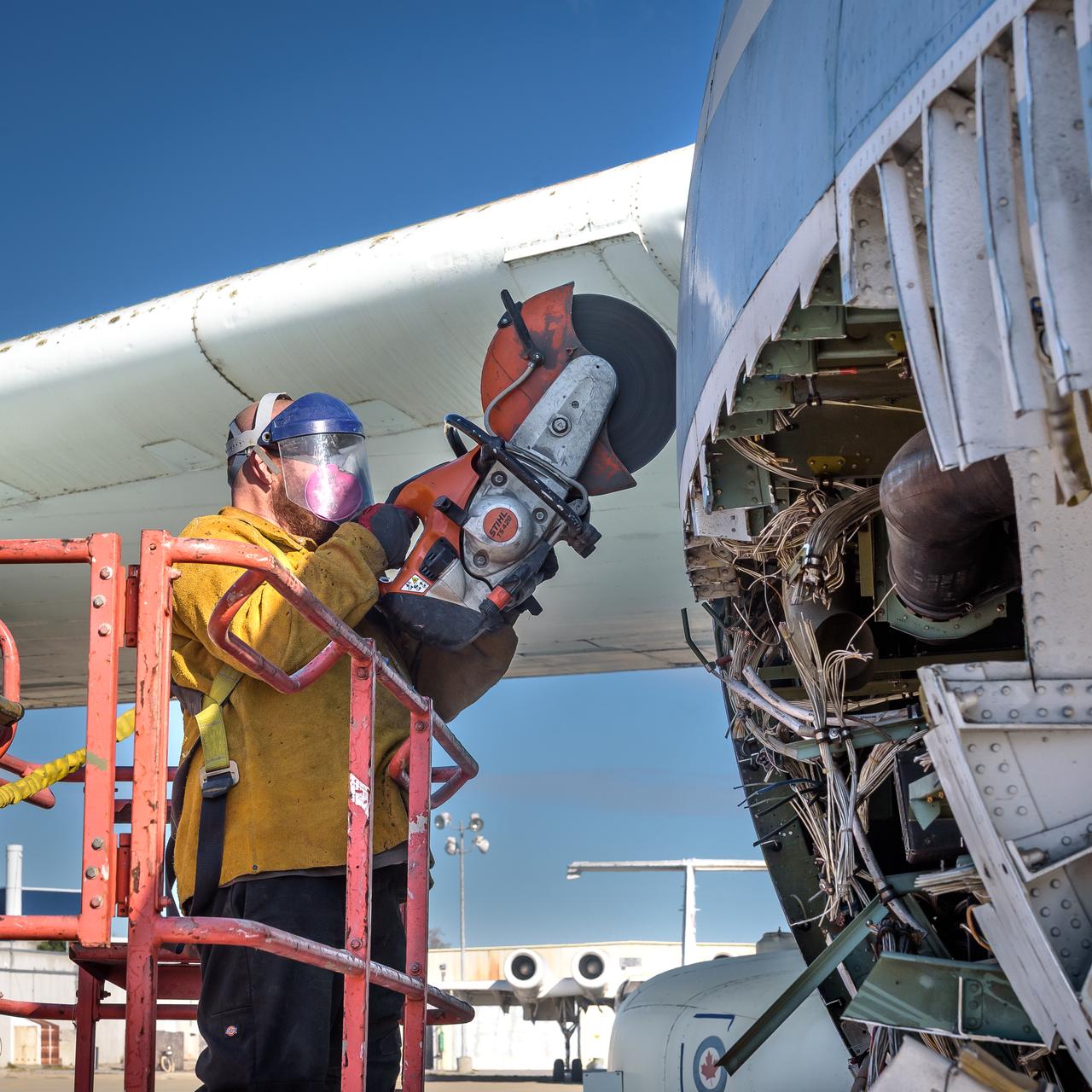 The cockpit of the modified C-141 Kuiper Airborne Observatory, (KAO) (NASA-714), is separated from the airframe on the N211 apron at Moffett Field, California.