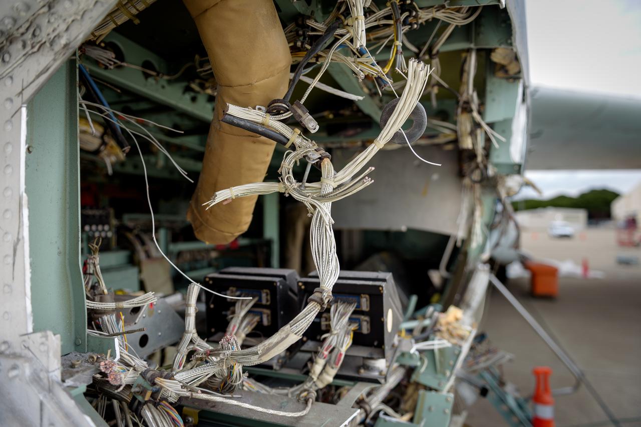 Cables in the modified C-141 Kuiper Airborne Observatory, (KAO) (NASA-714), severed prior to removing the cockpit on the N211 apron at Moffett Field, California.