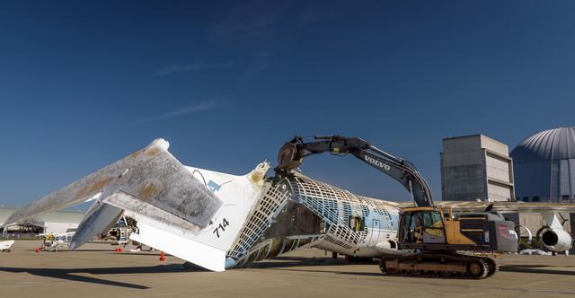 NASA image: Kuiper Airborne Observatory (KAO) Demolition