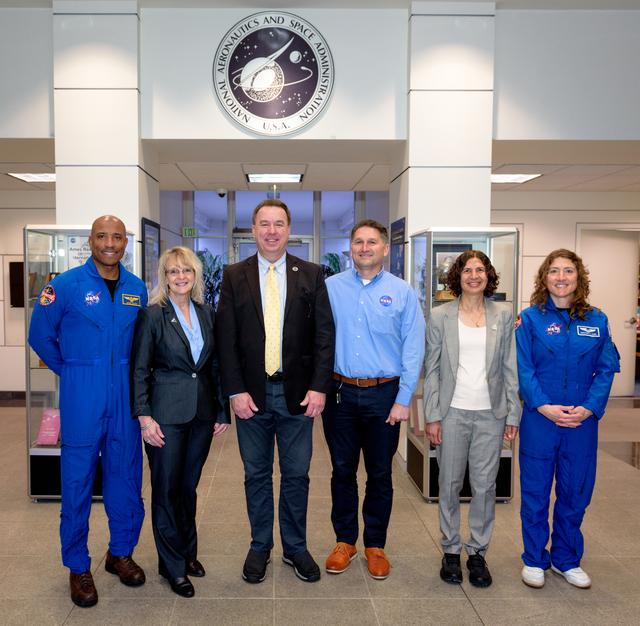 NASA image: Orion Astronauts Visit Ames Entry Systems and Technology Divisio