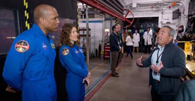 NASA image: Orion Astronauts Visit Ames Entry Systems and Technology Divisio