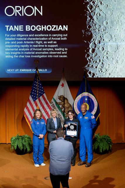 NASA image: Orion Astronauts Visit Ames Entry Systems and Technology Divisio