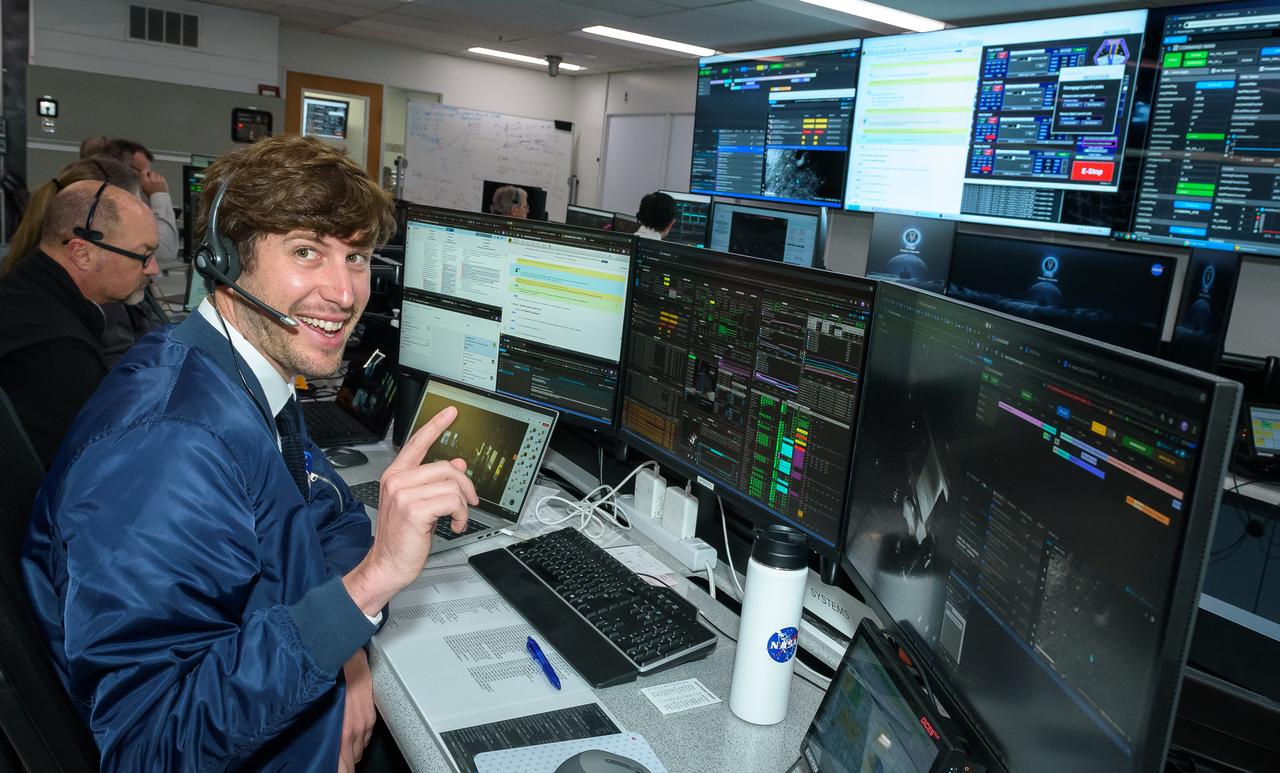 Jasper Wolfe during the Volatiles Investigating Polar Exploration Rover (VIPER) vehicle operational readiness test in the Multi-Mission Operations Center (MMOC), N240A.