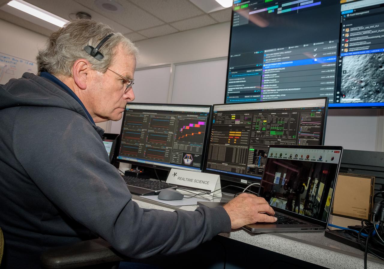 Rick Elphic during the Volatiles Investigating Polar Exploration Rover (VIPER) vehicle operational readiness test in the Multi-Mission Operations Center (MMOC), N240A.