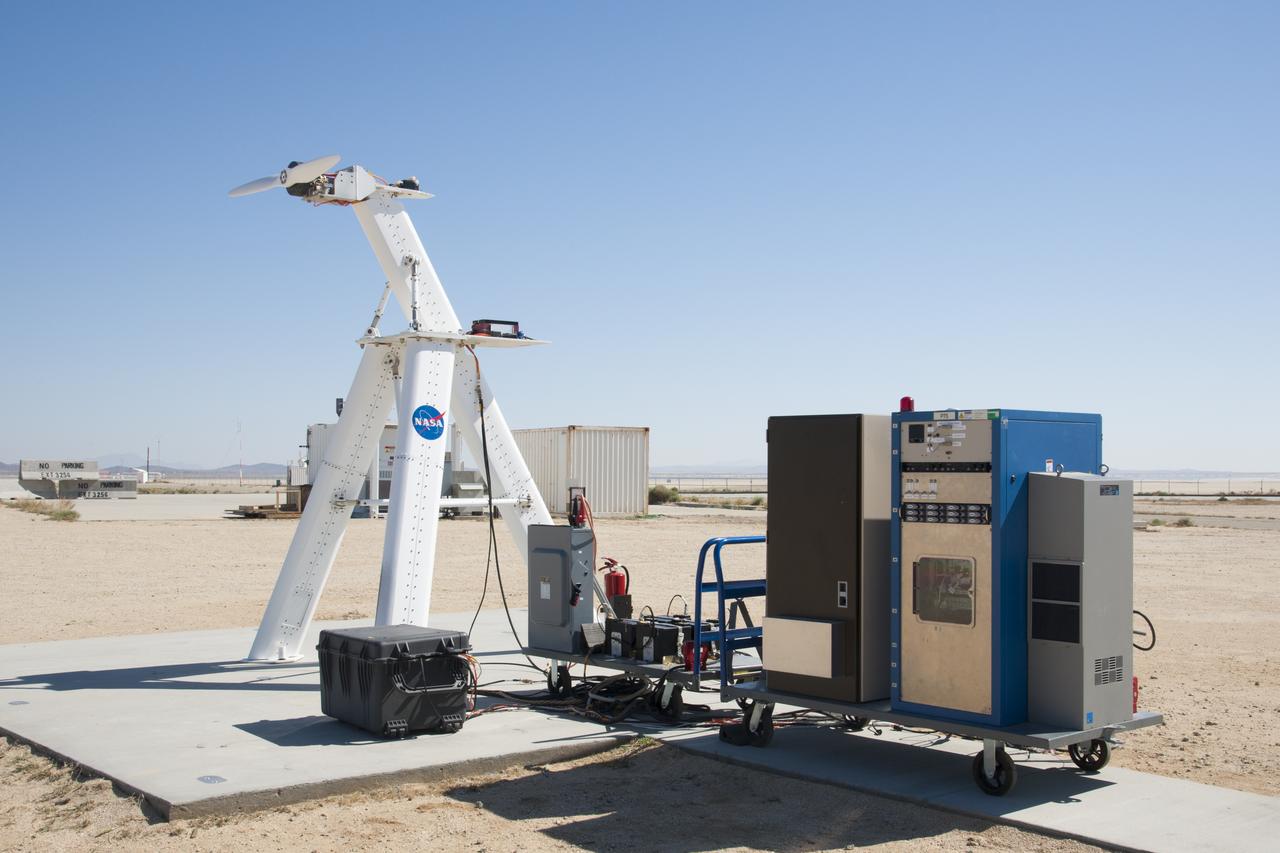 The equipment required for an electric propulsion test is ready for research.