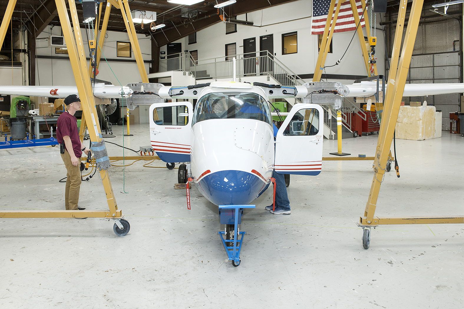 The Tecnam P2006T undergoes wing integration at Scaled Composites in Mojave, California, where the aircraft’s system will be converted to feature electric propulsion.