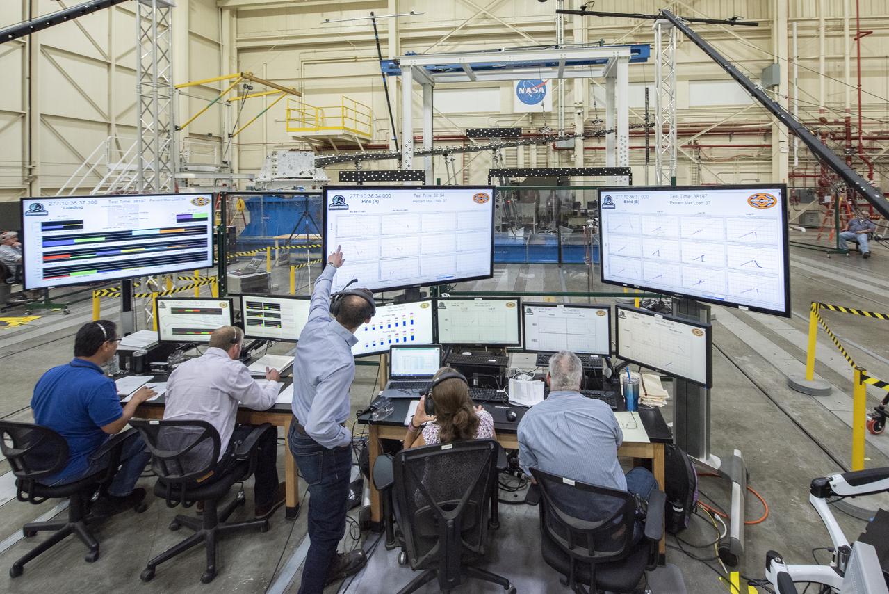 NASA’s Armstrong Flight Research Center and Langley Research Center staff members monitor a test of the Passive Aeroelastic Tailored (PAT) wing at NASA’s Armstrong Flight Research Center in California.