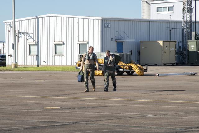 NASA image: NASA Pilots Prepare for QSF18 Flight