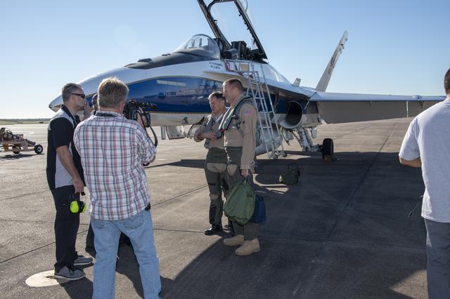 NASA image: NASA Pilots Prepare for QSF18 Flight