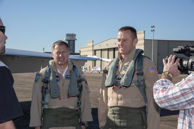 NASA image: NASA Pilots Prepare for QSF18 Flight