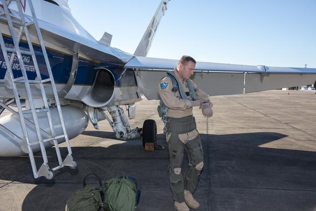 NASA image: NASA Pilots Prepare for QSF18 Flight