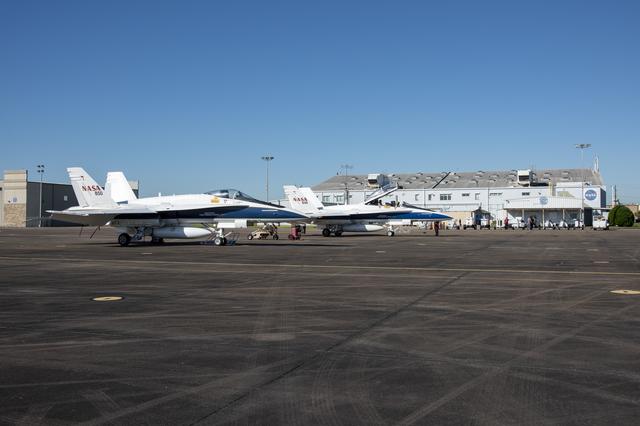 NASA image: NASA Pilots Prepare for QSF18 Flight