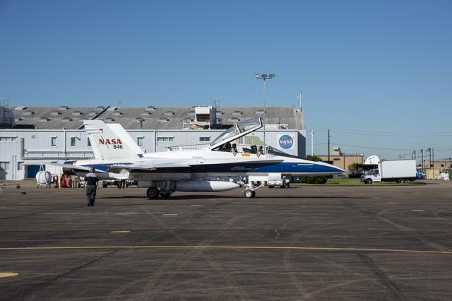 NASA image: NASA Pilots Prepare for QSF18 Flight