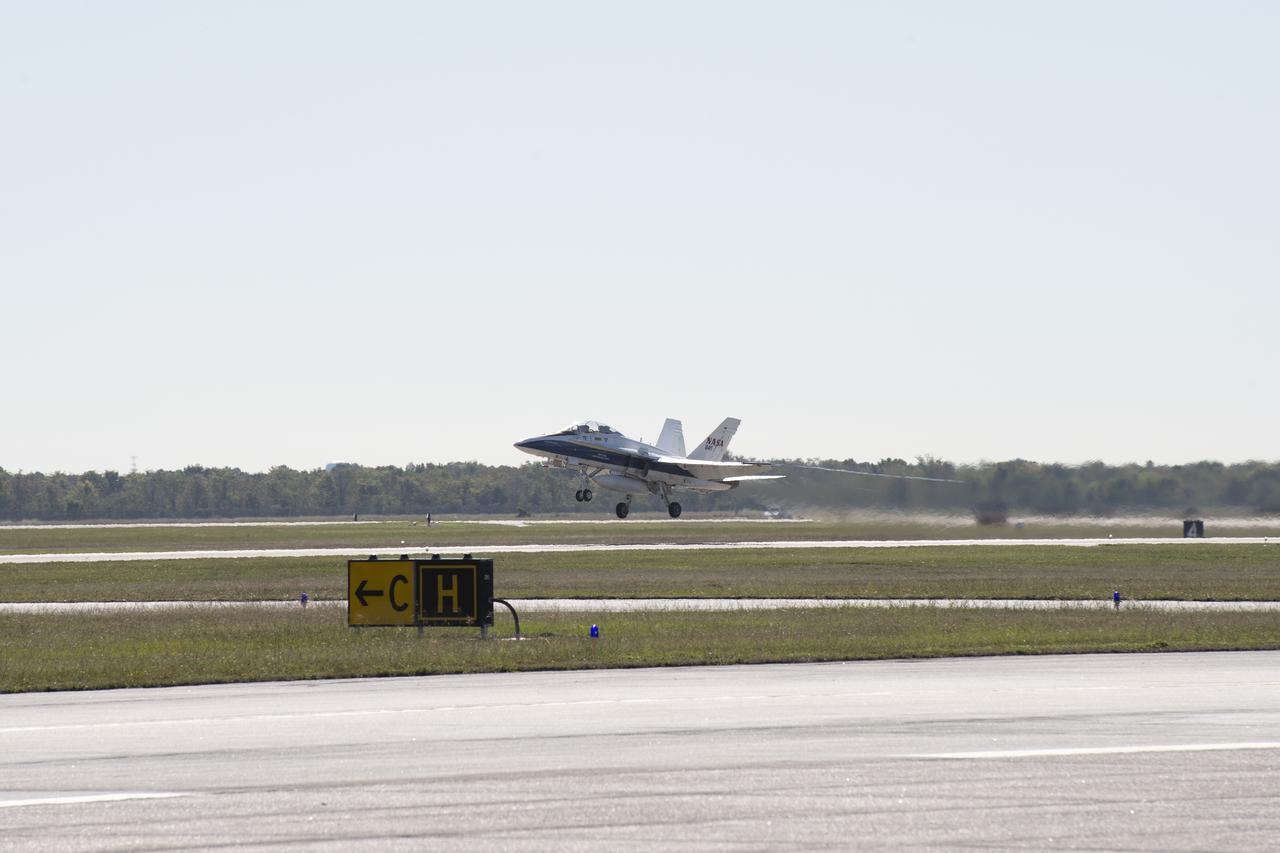 NASA’s F/A-18 research aircraft takes off from Ellington Field in Houston, Texas for a quiet supersonic research flight off the coast of Galveston, as part of the QSF18 flight series. The F/A-18 will climb to 50,000 feet over the Gulf of Mexico, where it will perform the quiet supersonic dive maneuver.