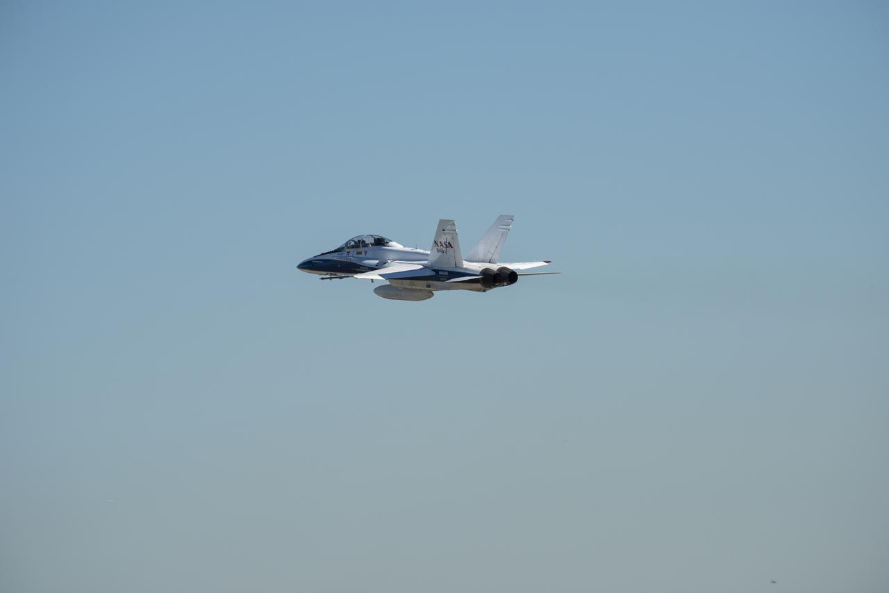 NASA’s F/A-18 research aircraft takes off from Ellington Field in Houston, Texas for a quiet supersonic research flight off the coast of Galveston, as part of the QSF18 flight series. The F/A-18 will climb to 50,000 feet over the Gulf of Mexico, where it will perform the quiet supersonic dive maneuver.