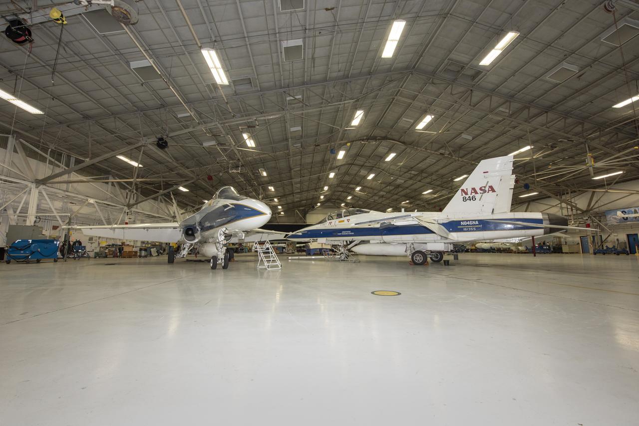 NASA deployed two F/A-18 research aircraft from NASA’s Armstrong Flight Research Center in California to fly the Quiet Supersonic Flights 2018 campaign, or QSF18. Having more than one aircraft allows pilots to conduct quick turnarounds with different aircrews between flights, fitting in as many targeted research flights as necessary.