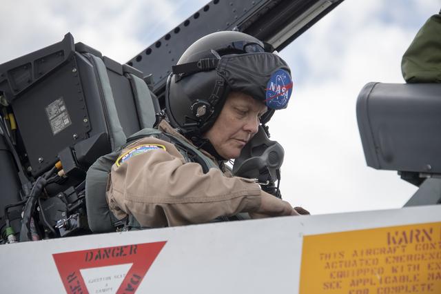 NASA image: NASA F/A-18 Prepares for Supersonic Research Flight