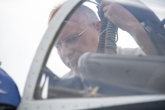 NASA image: NASA F/A-18 Prepares for Supersonic Research Flight