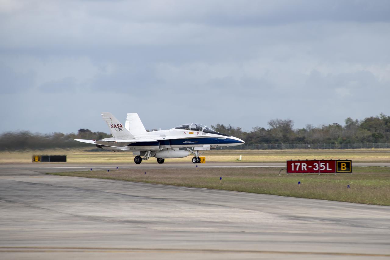 NASA’s F/A-18 research aircraft takes off from Ellington Field in Houston, Texas for a quiet supersonic research flight off the coast of Galveston, as part of the QSF18 flight series. The F/A-18 will climb to 50,000 feet over the Gulf of Mexico, where it will perform the quiet supersonic dive maneuver.