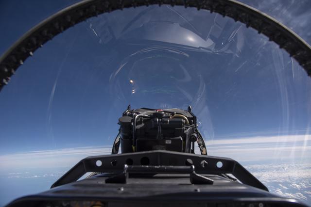 NASA image: Quiet Supersonic Dive Maneuver Seen from NASA F/A-18