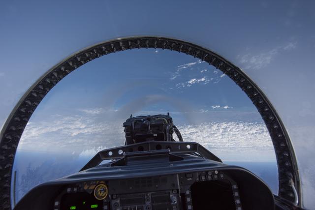 NASA image: Quiet Supersonic Dive Maneuver Seen from NASA F/A-18