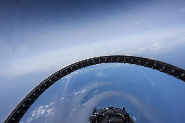 NASA image: Quiet Supersonic Dive Maneuver Seen from NASA F/A-18