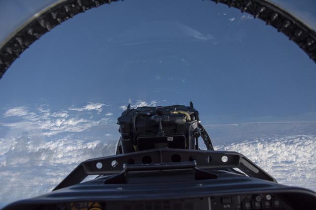 NASA image: Quiet Supersonic Dive Maneuver Seen from NASA F/A-18