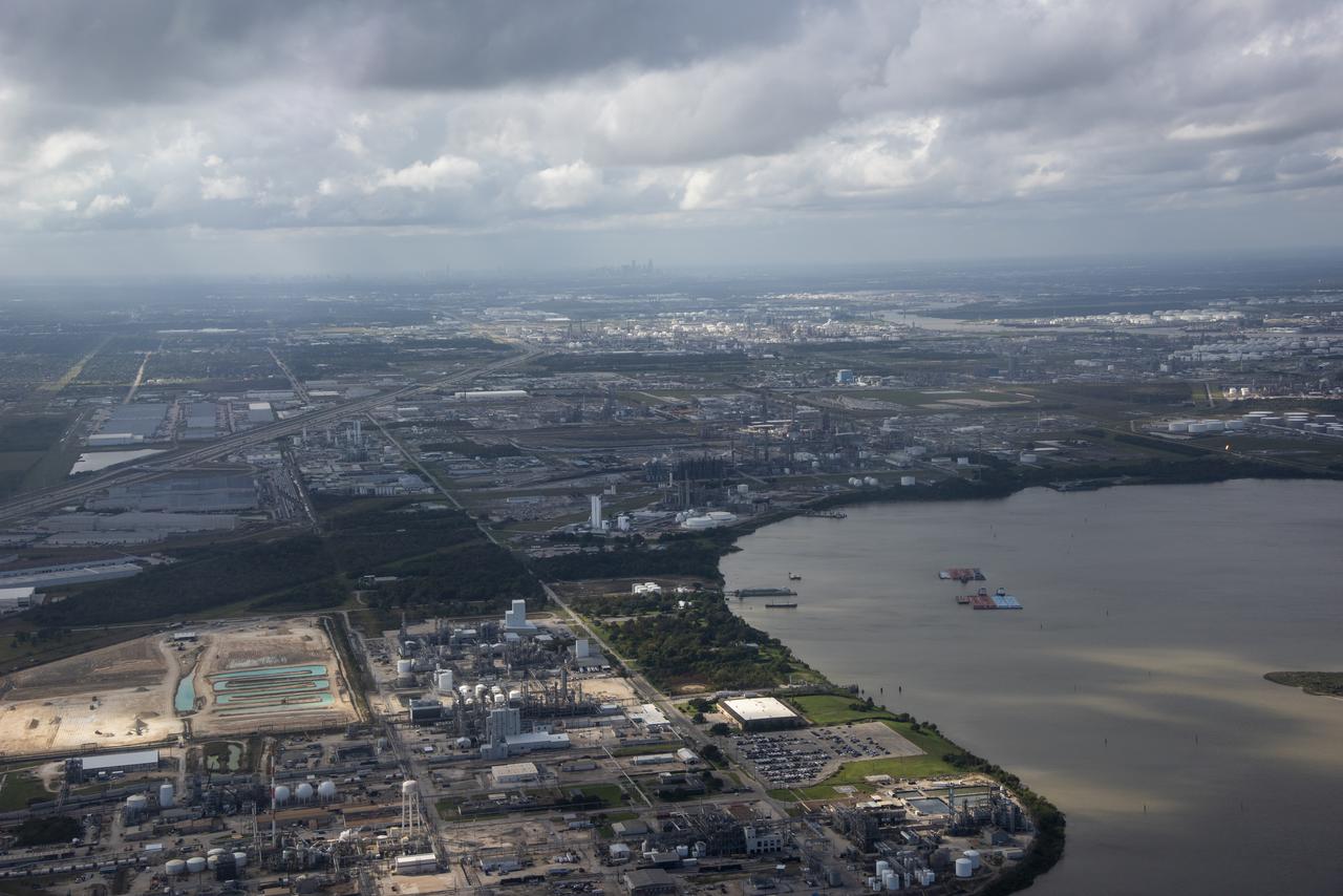 While the quiet supersonic dive maneuver produces a quieter version of the sonic boom in a necessary area, it produces a loud sonic boom out over the ocean. Doing so over the busiest waterway in the country makes it necessary to provide high levels of situational awareness to vessels below, through communications between NASA public affairs officers and the U.S. Coast Guard command center. 