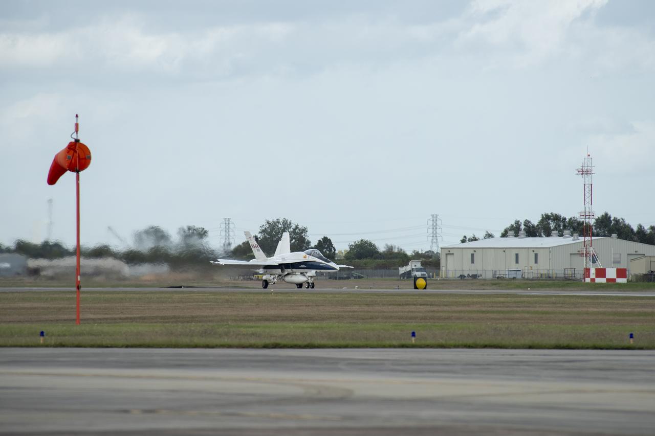 NASA’s F/A-18 research aircraft takes off from Ellington Field in Houston, Texas for a quiet supersonic research flight off the coast of Galveston, as part of the QSF18 flight series. The F/A-18 will climb to 50,000 feet over the Gulf of Mexico, where it will perform the quiet supersonic dive maneuver.