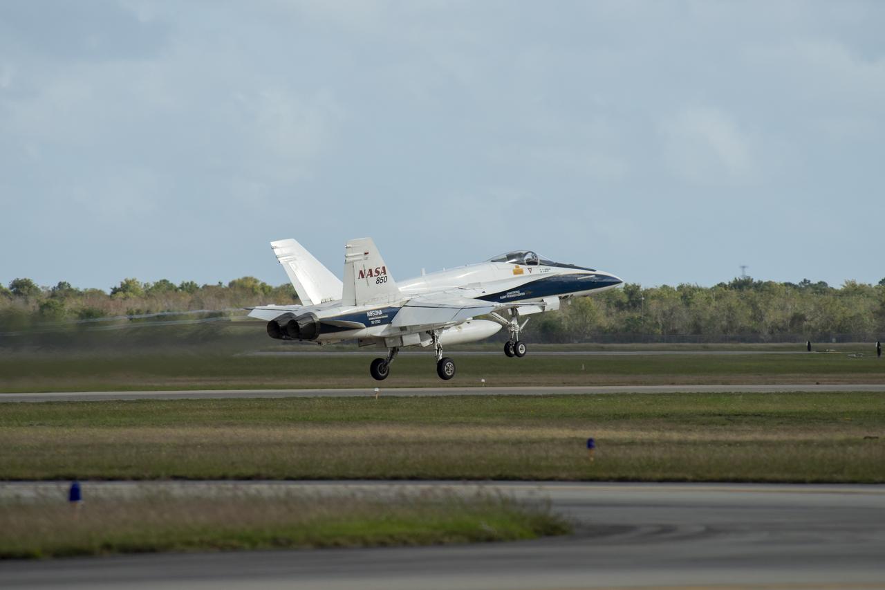 NASA’s F/A-18 research aircraft takes off from Ellington Field in Houston, Texas for a quiet supersonic research flight off the coast of Galveston, as part of the QSF18 flight series. The F/A-18 will climb to 50,000 feet over the Gulf of Mexico, where it will perform the quiet supersonic dive maneuver.