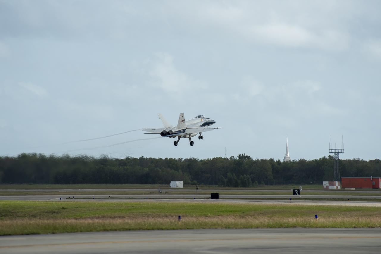 NASA’s F/A-18 research aircraft takes off from Ellington Field in Houston, Texas for a quiet supersonic research flight off the coast of Galveston, as part of the QSF18 flight series. The F/A-18 will climb to 50,000 feet over the Gulf of Mexico, where it will perform the quiet supersonic dive maneuver.