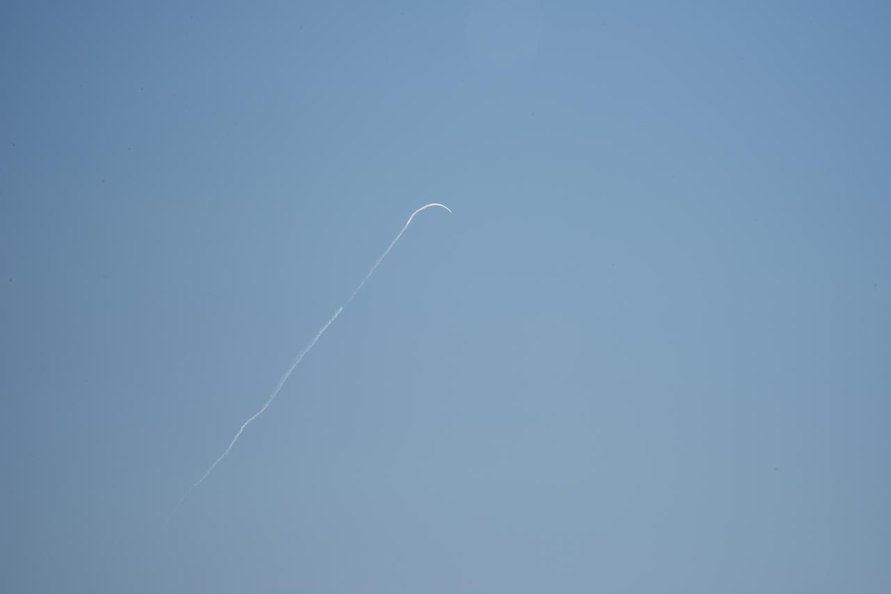 While NASA’s F/A-18 goes supersonic off the coast, a team of researchers monitor the flight and operate multiple sound monitor stations around Galveston and its surrounding area. This allows NASA to obtain accurate sound level data, which gets matched to community response data.