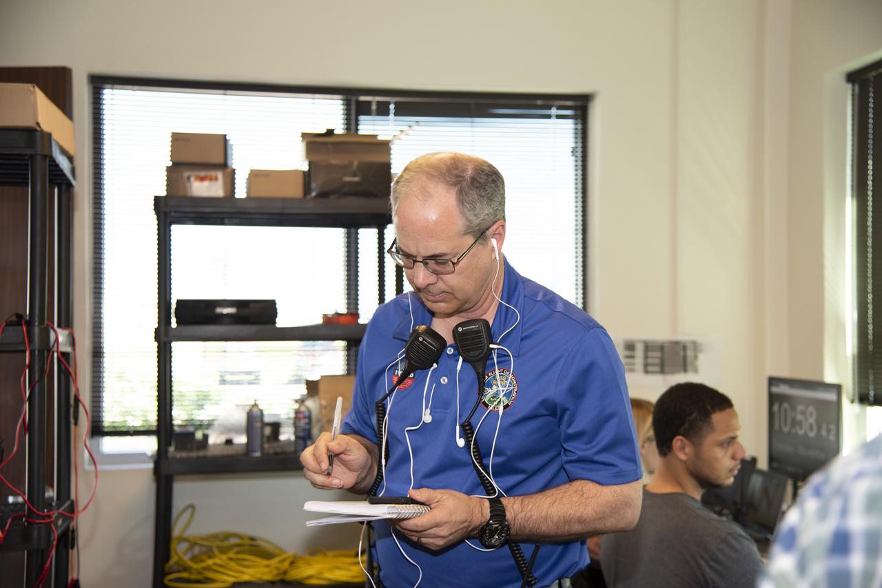 While NASA’s F/A-18 goes supersonic off the coast, a team of researchers monitor the flight and operate multiple sound monitor stations around Galveston and its surrounding area. This allows NASA to obtain accurate sound level data, which gets matched to community response data.