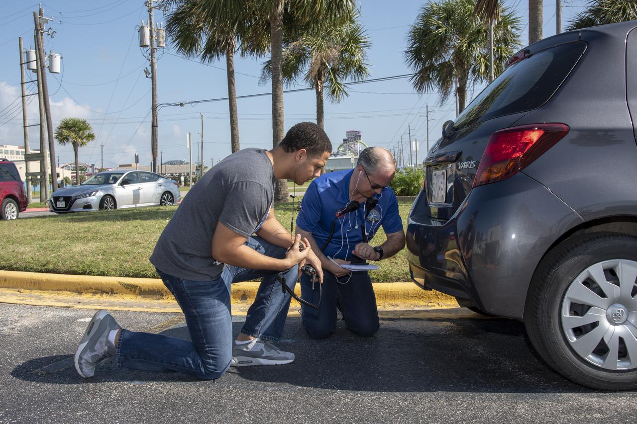 While NASA’s F/A-18 goes supersonic off the coast, a team of researchers monitor the flight and operate multiple sound monitor stations around Galveston and its surrounding area. This allows NASA to obtain accurate sound level data, which gets matched to community response data.