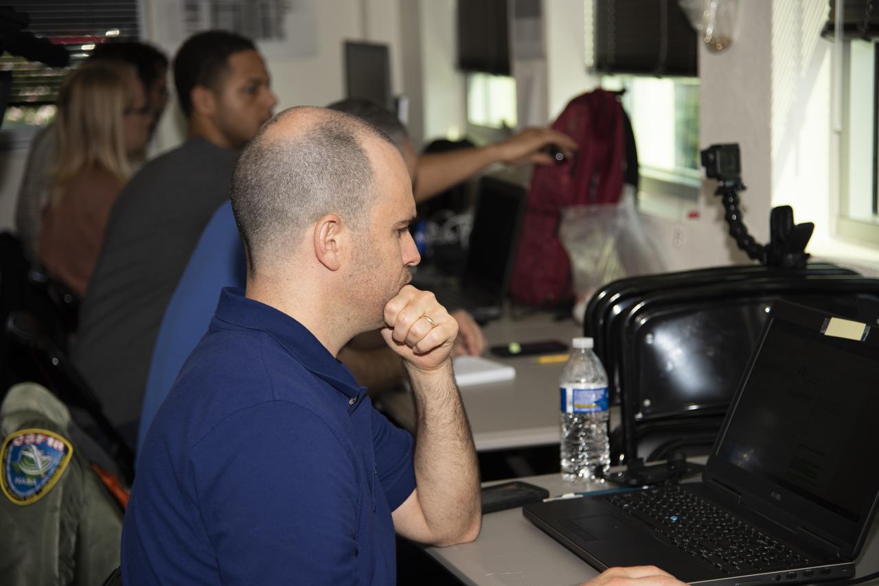 While NASA’s F/A-18 goes supersonic off the coast, a team of researchers monitor the flight and operate multiple sound monitor stations around Galveston and its surrounding area. This allows NASA to obtain accurate sound level data, which gets matched to community response data.