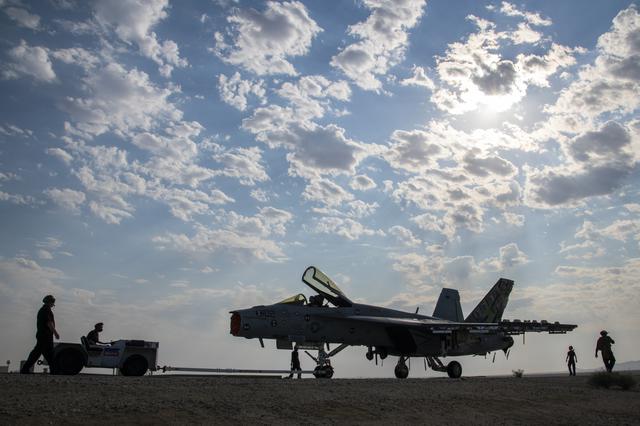 Title: NAVAIR F/A-18E Undergoes Loads Testing at NASA Armstrong