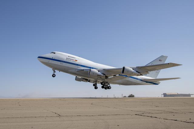 NASA image: SOFIA deployment to French Polynesia 