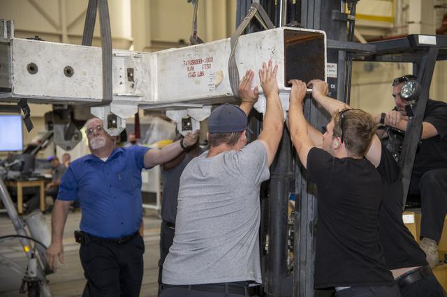 NASA image: Title: NAVAIR F/A-18E Undergoes Loads Testing at NASA Armstrong