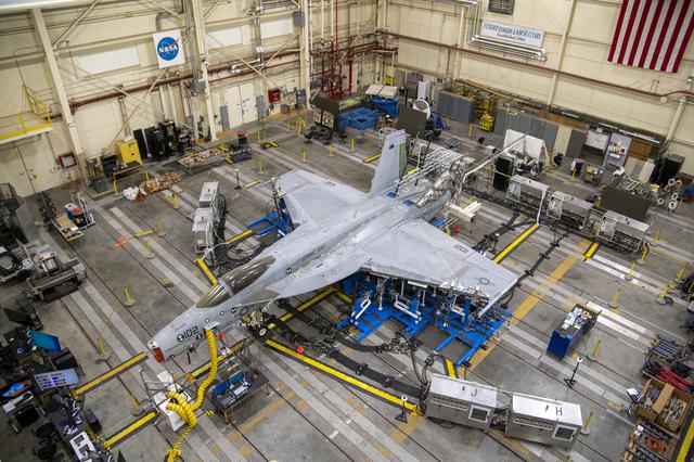 NASA image: NAVAIR F/A-18E Undergoes Loads Testing at NASA Armstrong