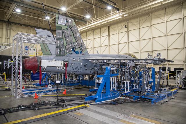 NASA image: NAVAIR F/A-18E Undergoes Loads Testing at NASA Armstrong