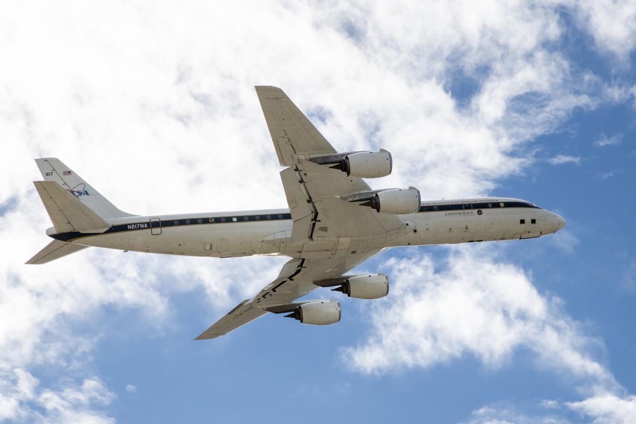 NASA’s Armstrong Flight Research Center DC-8 taking off from Building 703 in Palmdale, CA for the Student Airborne Research Program flights on December 7, 2021.