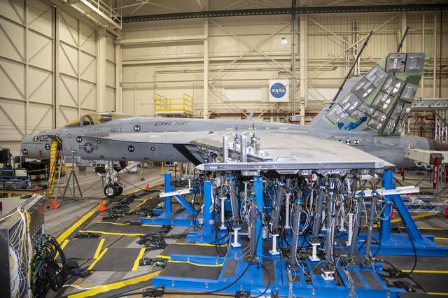 NASA image: Title: NAVAIR F/A-18E Undergoes Loads Testing at NASA Armstrong