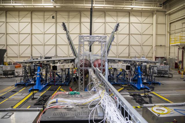 NASA image: Title: NAVAIR F/A-18E Undergoes Loads Testing at NASA Armstrong