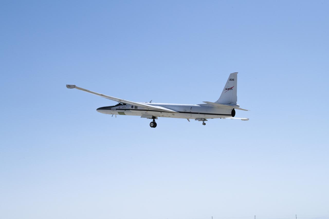 NASA’s ER-2 No. 806 returns to flying high-altitude on April 7, 2022, after three years of heavy maintenance. NASA Armstrong operates two ER-2 aircraft to collect information about Earth resources, celestial observations, atmospheric chemistry and dynamics, and oceanic processes.