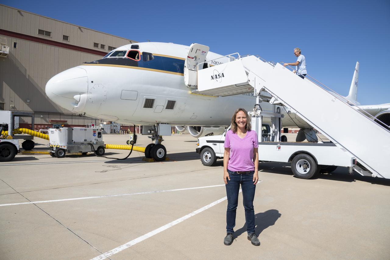 NASA’s Student Airborne Research Program invites Dr. Ann Marie Carlton, Professor of Chemistry at the University of California, Irvine and White House Office of Science and Technology Policy fellow, to fly aboard the DC-8 to measure air quality on June 23, 2022. 