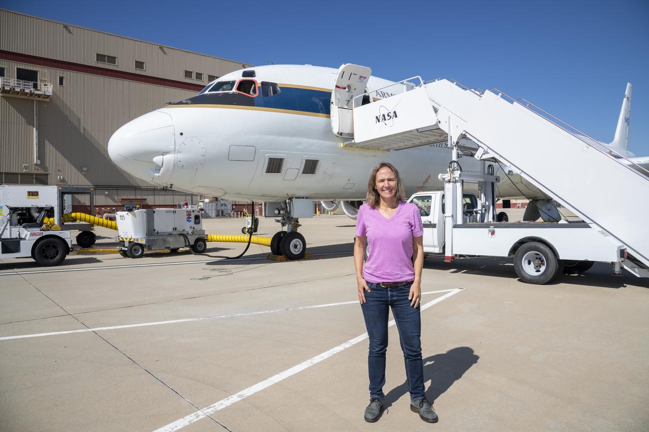 NASA’s Student Airborne Research Program invites Dr. Ann Marie Carlton, Professor of Chemistry at the University of California, Irvine and White House Office of Science and Technology Policy fellow, to fly aboard the DC-8 to measure air quality on June 23, 2022. 