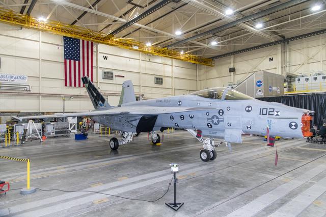 NASA image: NAVAIR F/A-18EÂ Prepared for Return from NASA Armstrong