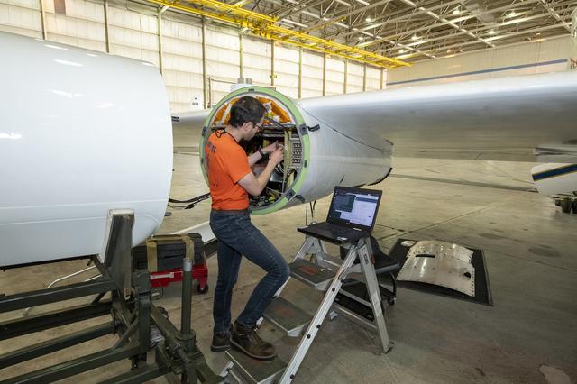 NASA image: ALOFT instrument upload