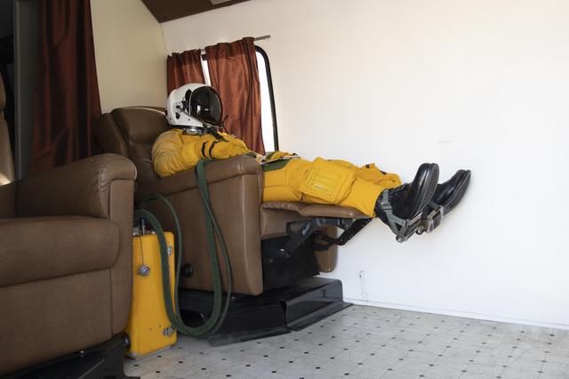 NASA image: NASA’s ER-2 aircraft deploys for ALOFT mission