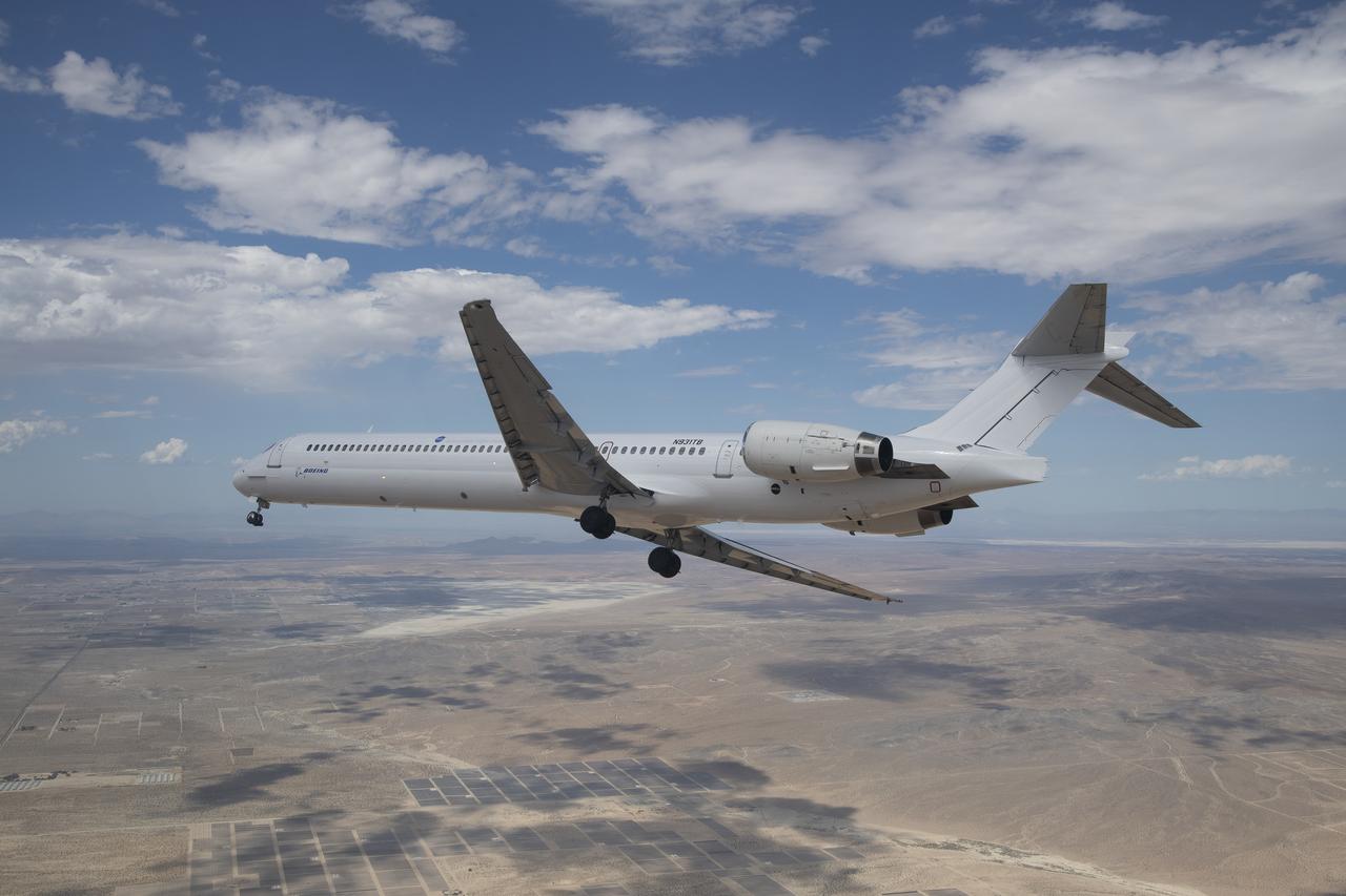 Boeing’s MD-90 aircraft flies from Victorville California to Palmdale, California on August 15, 2023. This aircraft will be NASA’s future Sustainable Flight Demonstrator. Modifications to the aircraft will include changes to the fuselage and most notably the use of a transonic truss-braced wing. 